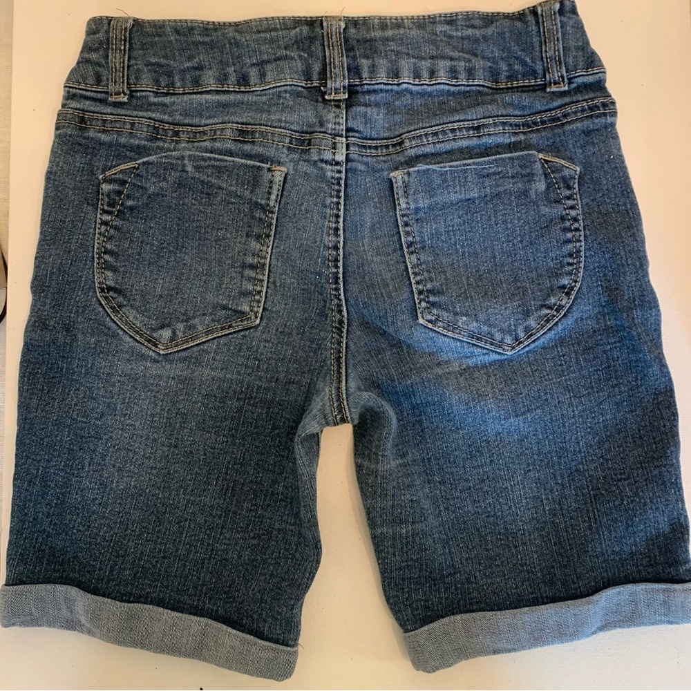 Imperial Star Girls Blue Denim Shorts Size US 12-14 Lace Flower Embellishments - Picture 2 of 7